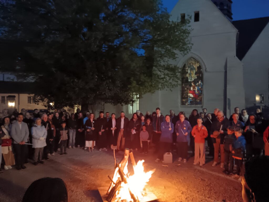 Veillée pascale à la Paroisse Saint Nicolas du Pays de Retz Samedi 4 avril 2026 – Maison du Parc puis Église Saint Nicolas img 20260404 205916