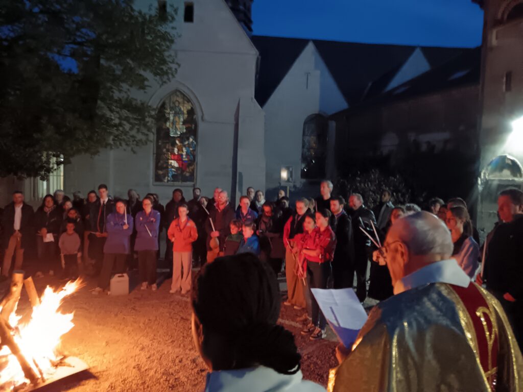 Veillée pascale à la Paroisse Saint Nicolas du Pays de Retz Samedi 4 avril 2026 – Maison du Parc puis Église Saint Nicolas img 20260404 205919