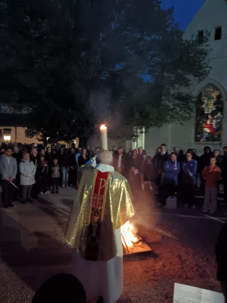 Veillée pascale à la Paroisse Saint Nicolas du Pays de Retz Samedi 4 avril 2026 – Maison du Parc puis Église Saint Nicolas img 20260404 210055