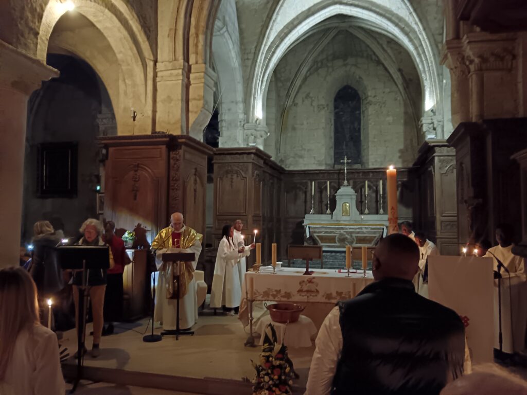 Veillée pascale à la Paroisse Saint Nicolas du Pays de Retz Samedi 4 avril 2026 – Maison du Parc puis Église Saint Nicolas img 20260404 211213