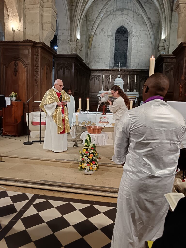 Veillée pascale à la Paroisse Saint Nicolas du Pays de Retz Samedi 4 avril 2026 – Maison du Parc puis Église Saint Nicolas img 20260404 215659