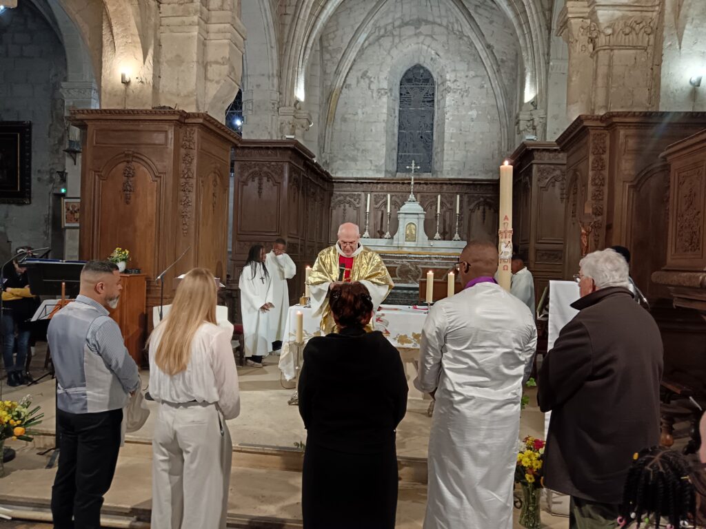 Veillée pascale à la Paroisse Saint Nicolas du Pays de Retz Samedi 4 avril 2026 – Maison du Parc puis Église Saint Nicolas img 20260404 215737