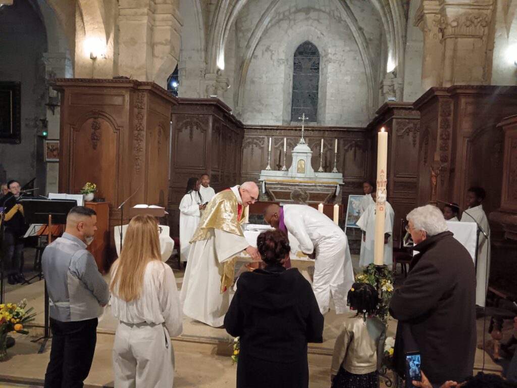 Veillée pascale à la Paroisse Saint Nicolas du Pays de Retz Samedi 4 avril 2026 – Maison du Parc puis Église Saint Nicolas img 20260404 220147