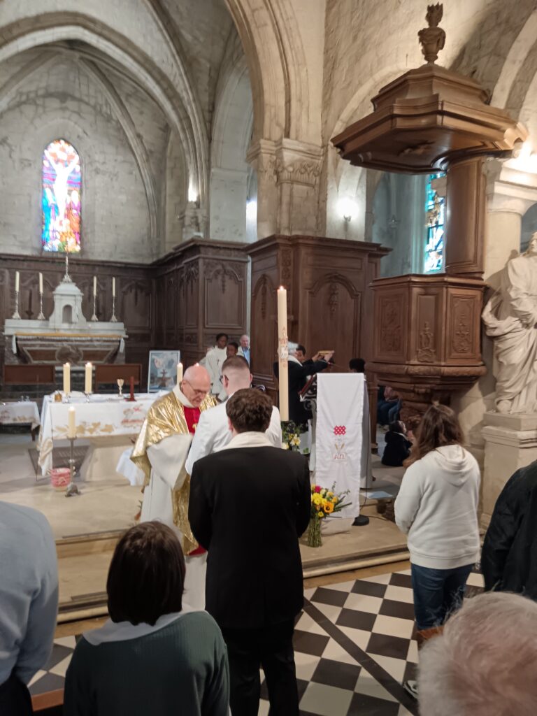 Dimanche de Pâques – Baptêmes et Premières Communions à la Paroisse Saint Nicolas du Pays de Retz img 20260405 113545