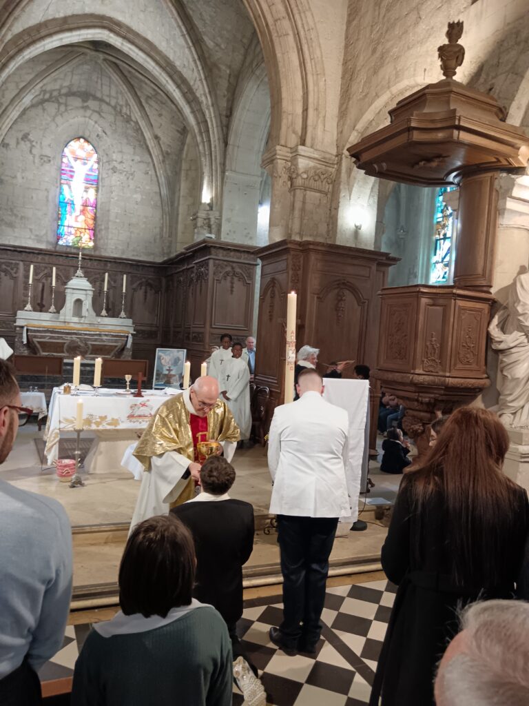 Dimanche de Pâques – Baptêmes et Premières Communions à la Paroisse Saint Nicolas du Pays de Retz img 20260405 113549