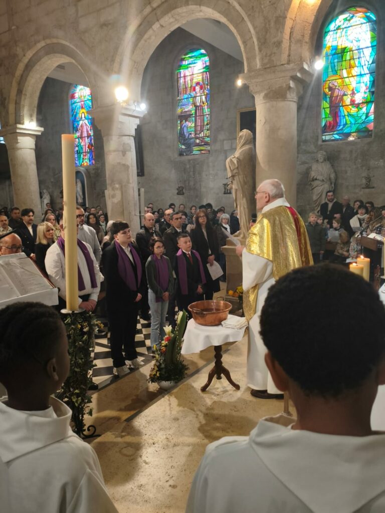 Dimanche de Pâques – Baptêmes et Premières Communions à la Paroisse Saint Nicolas du Pays de Retz whatsapp image 2026 04 05 at 12.20.46 (2)