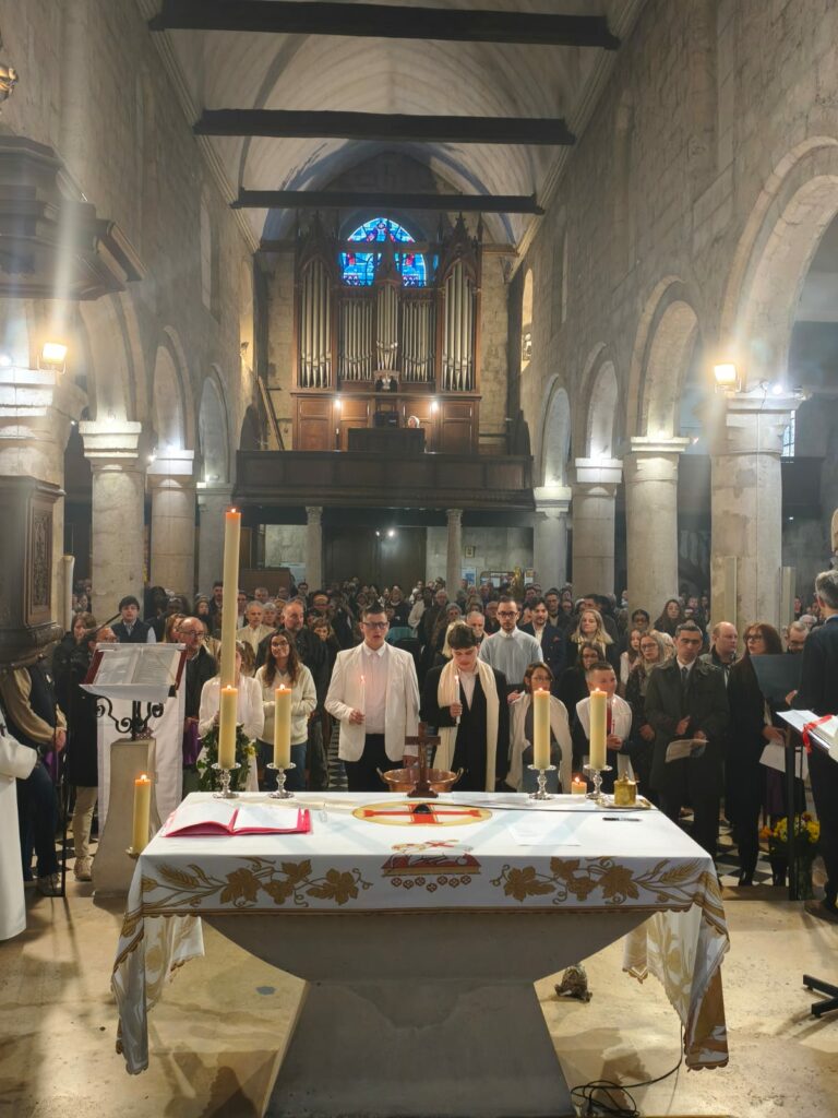 Dimanche de Pâques – Baptêmes et Premières Communions à la Paroisse Saint Nicolas du Pays de Retz whatsapp image 2026 04 05 at 12.20.47